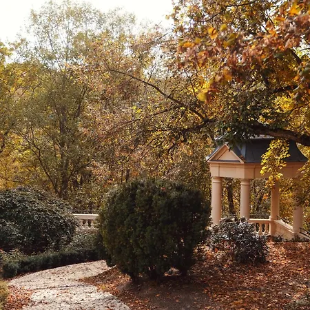 Julius A Emma - Luxury Boutique Retreat Hotel 5*